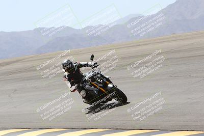 media/Apr-10-2022-SoCal Trackdays (Sun) [[f104b12566]]/Bowl (11am)/